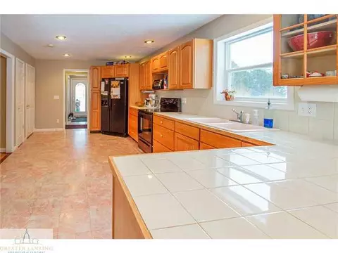 5855 Edson, Haslett, MI 48840 photo 4