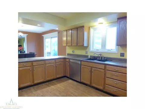 5962 Eagles Way, Haslett, MI 48840 photo 5