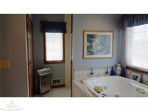 7607 Williams Rd, Lansing, MI 48911 photo 11