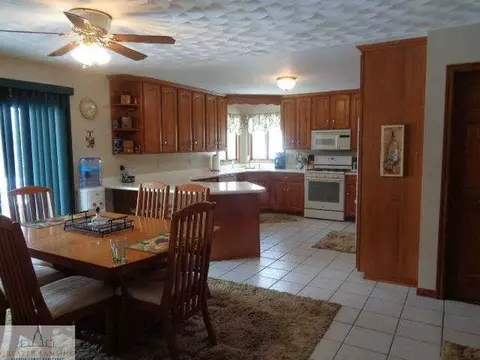 7607 Williams Rd, Lansing, MI 48911 photo 4