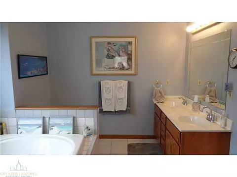 7607 Williams Rd, Lansing, MI 48911 photo 12