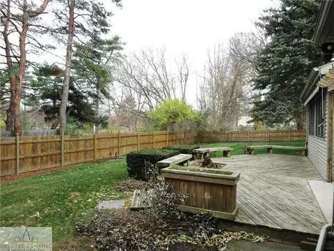 5587 Marsh Rd, Haslett, MI 48840 photo 5
