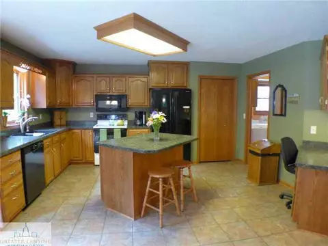11363 Dewitt, Dewitt, MI 48820 photo 4