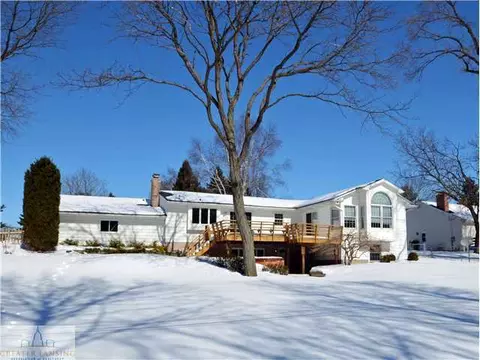 1234 Wild Cherry Dr, Williamston, MI 48895 photo 3