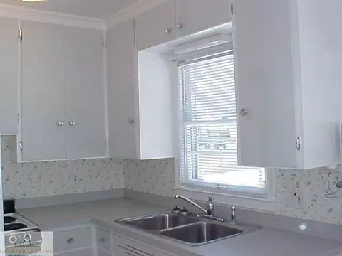 1959 Maple St, Holt, MI 48842 photo 9