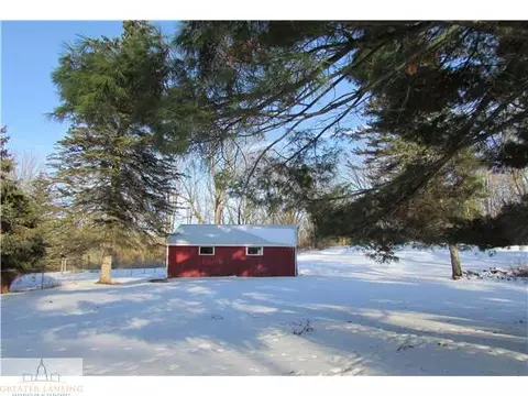 14065 Turner, Dewitt, MI 48820 photo 3