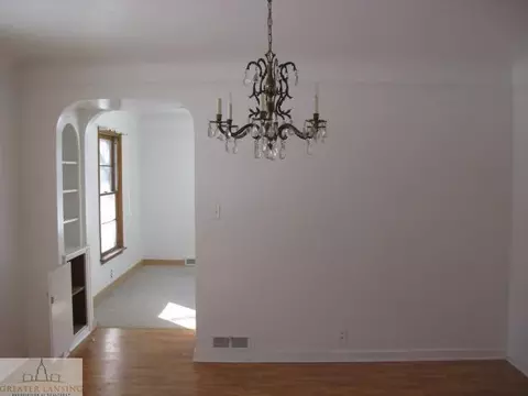 657 Spring St, Grand Ledge, MI 48837 photo 5