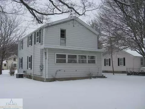 657 Spring St, Grand Ledge, MI 48837 photo 3