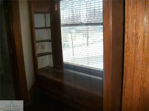 229 E Maple, Mason, MI 48854 photo 9