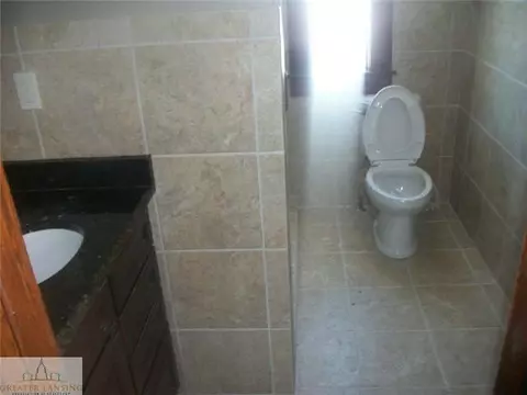 229 E Maple, Mason, MI 48854 photo 7