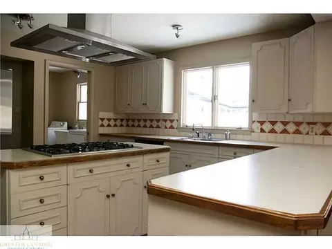 4576 Comanche, Okemos, MI 48864 photo 2