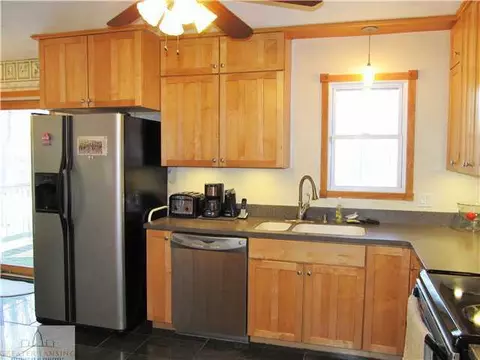806 Elmwood, Dewitt, MI 48820 photo 6