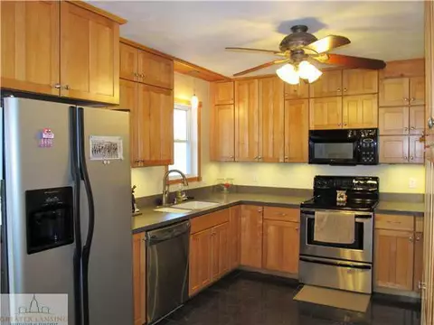806 Elmwood, Dewitt, MI 48820 photo 5