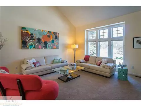 3651 Beech Tree Ln, Okemos, MI 48864 photo 2