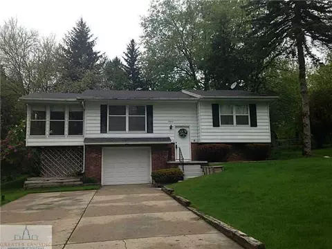 5593 Cornell, Haslett, MI 48840 photo 1