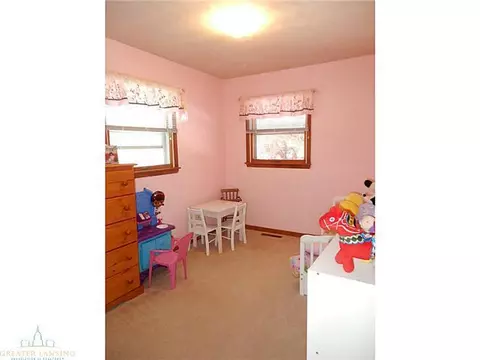 5593 Cornell, Haslett, MI 48840 photo 12