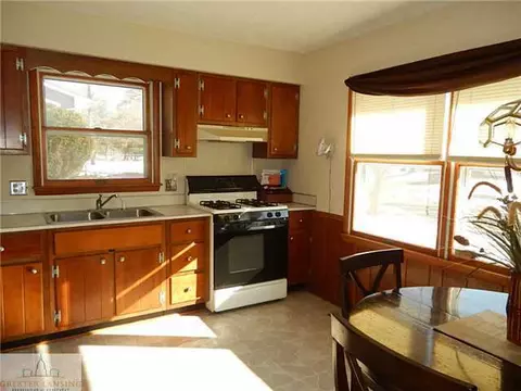 5593 Cornell, Haslett, MI 48840 photo 8
