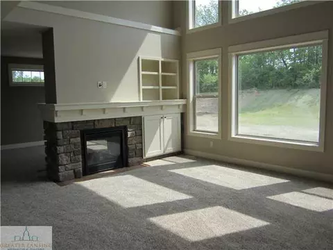 13601 Acacia Ln, Dewitt, MI 48820 photo 2