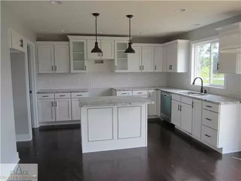 1601 Sanborn Dr, Dewitt, MI 48820 photo 3