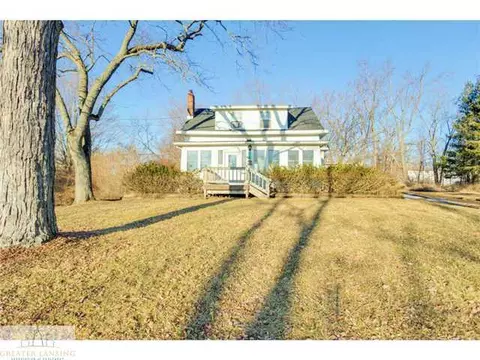 5699 Shaw, Haslett, MI 48840 photo 1