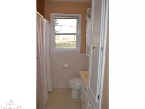 2000 Cooper, Lansing, MI 48910 photo 10