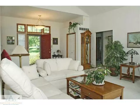 9502 Walnut, Dimondale, MI 48821 photo 4