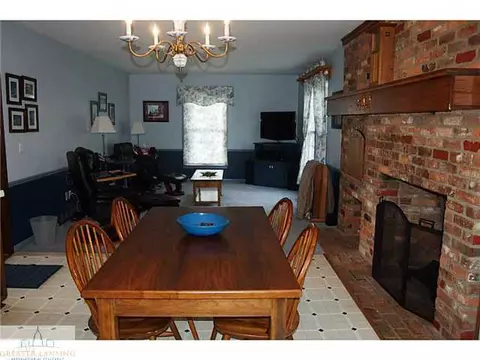 8 Laura Ln, Dewitt, MI 48820 photo 8