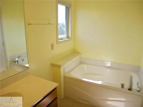 1268 Berkshire Dr, Williamston, MI 48895 photo 14