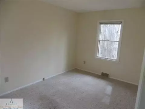 2817 Cooley Dr, Lansing, MI 48911 photo 10