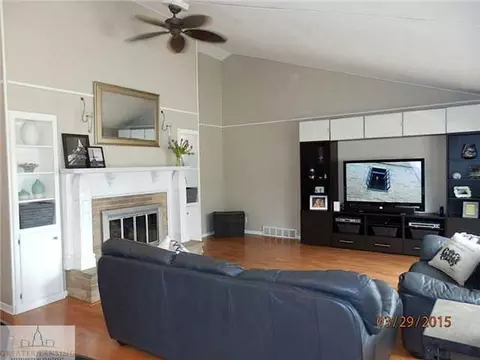 5525 E Clark Rd, Bath, MI 48808 photo 4