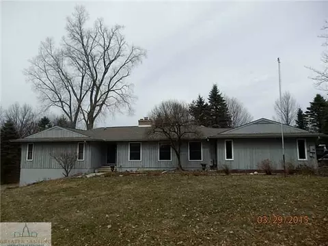 5525 E Clark Rd, Bath, MI 48808 photo 1