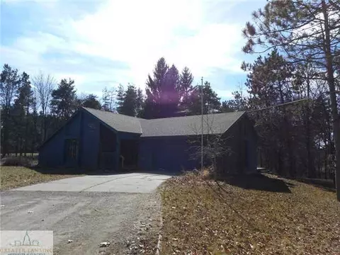6385 Foster Rd, Haslett, MI 48840 photo 24