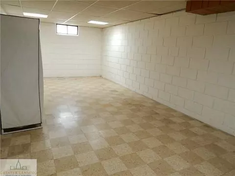 5653 Babbitt St, Haslett, MI 48840 photo 17
