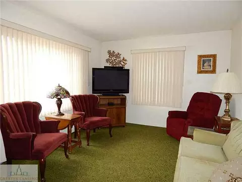 5653 Babbitt St, Haslett, MI 48840 photo 3
