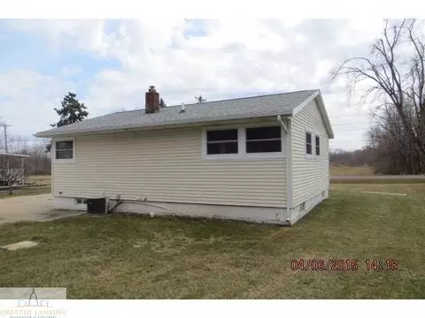 1710 Krouse Rd, Owosso, MI 48867 photo 2