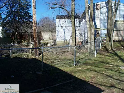 4400 Lowcroft, Lansing, MI 48910 photo 8