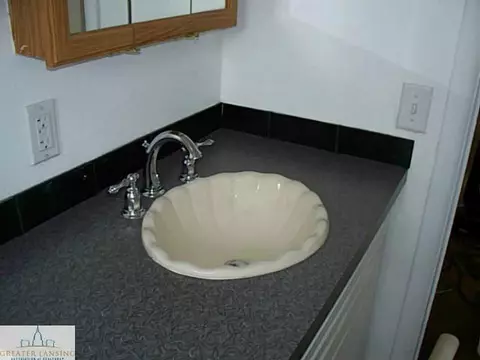 4400 Lowcroft, Lansing, MI 48910 photo 5