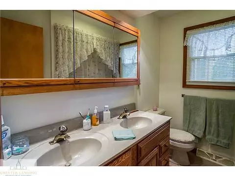 2836 Memory Ln, Lansing, MI 48911 photo 15