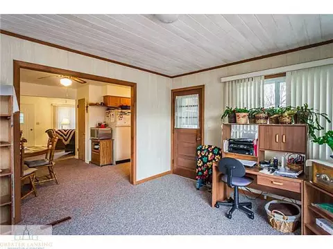 2836 Memory Ln, Lansing, MI 48911 photo 18