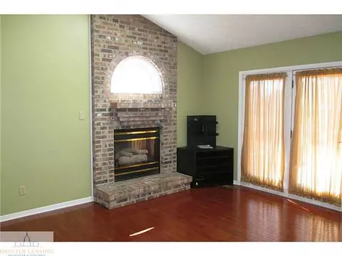 3945 E Sunwind Dr, Okemos, MI 48864 photo 8