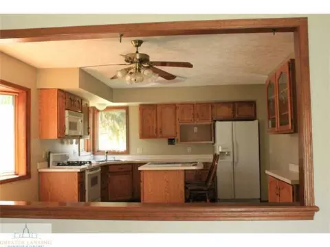 2021 W Herbison Rd, Dewitt, MI 48820 photo 11