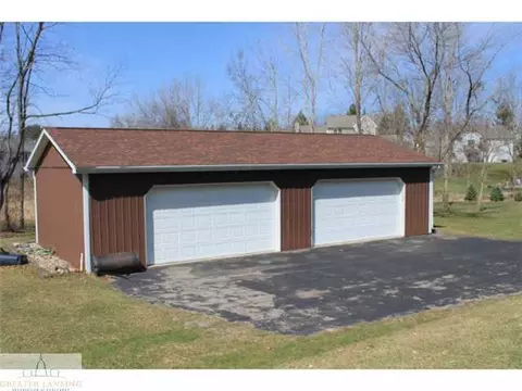 2021 W Herbison Rd, Dewitt, MI 48820 photo 4