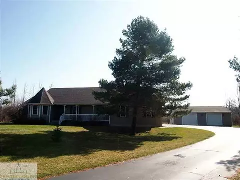 9649 Fenner Rd, Perry, MI 48872 photo 2
