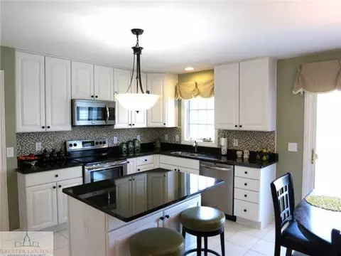 3360 Hidden Ridge Dr, Dewitt, MI 48820 photo 5