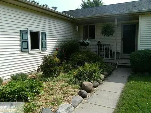 8603 S Grove Rd, Dewitt, MI 48820 photo 17