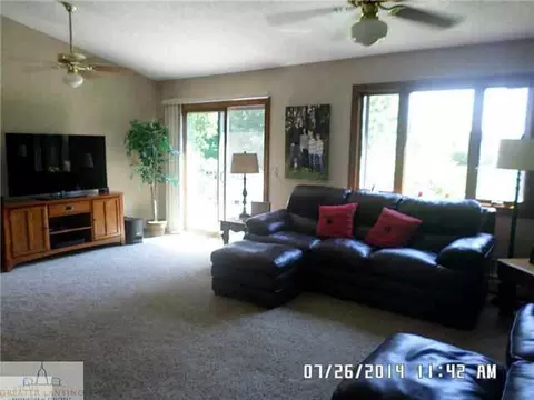 8603 S Grove Rd, Dewitt, MI 48820 photo 4