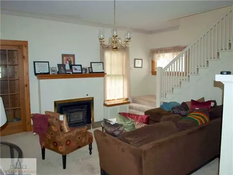 207 E Baldwin St, Saint Johns, MI 48879 photo 4