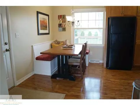 1005 E Walker St, Saint Johns, MI 48879 photo 6