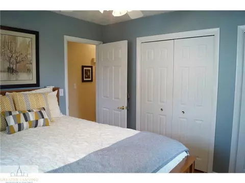 1005 E Walker St, Saint Johns, MI 48879 photo 12