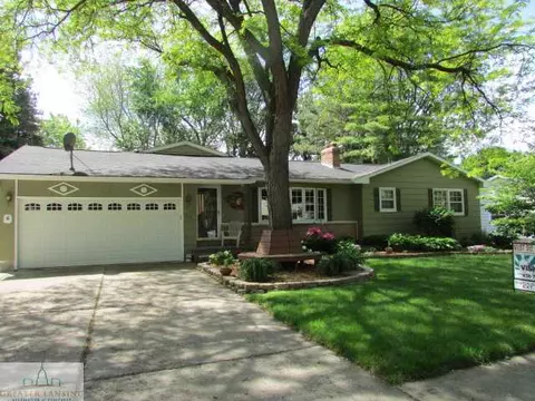 216 Mark St, Mason, MI 48854 photo 1
